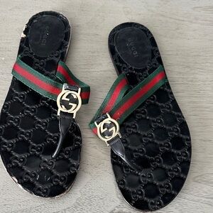 Gucci Black Flip-Flops with Red and Green Straps
